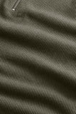 MAILLE COTON TEXTURE KAKI TISSU DOUX CONFORTABLE RESPIRANT FINITIONS DETAIL ZIP MODE QUALITE CHIC ELEGANT MINIMALISTE STYLE CASUAL HAUT GAMME ECO RESPONSABLE DURABLE PULL COL ZIPPE