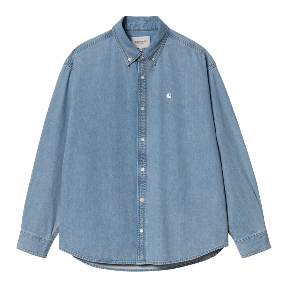Chemise Lucas Denim Blue Bleached de Carhartt WIP, une pièce en denim délavé qui allie robustesse et style casual. Confectionnée en coton épais pour une durabilité maximale, elle présente une coupe droite et un look vintage. Disponible en boutique chez SEE YOU, concept store à Versailles.